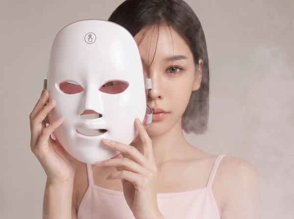 Intensive skin structure restoration and blemish removal.